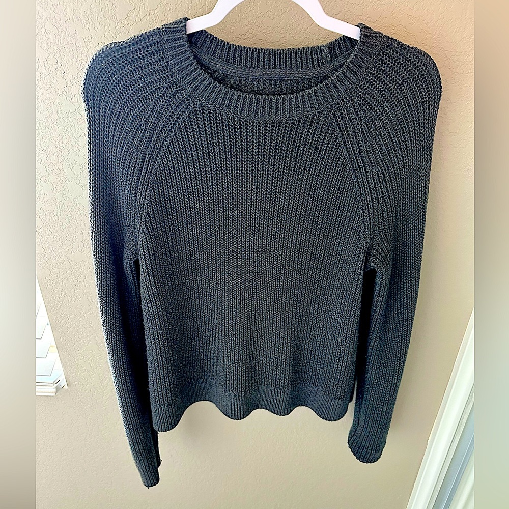 Simple grey Abercrombie & Fitch sweater